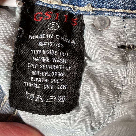 Boys Size 5 Destructed Denim Jeans - Picture 7 of 8